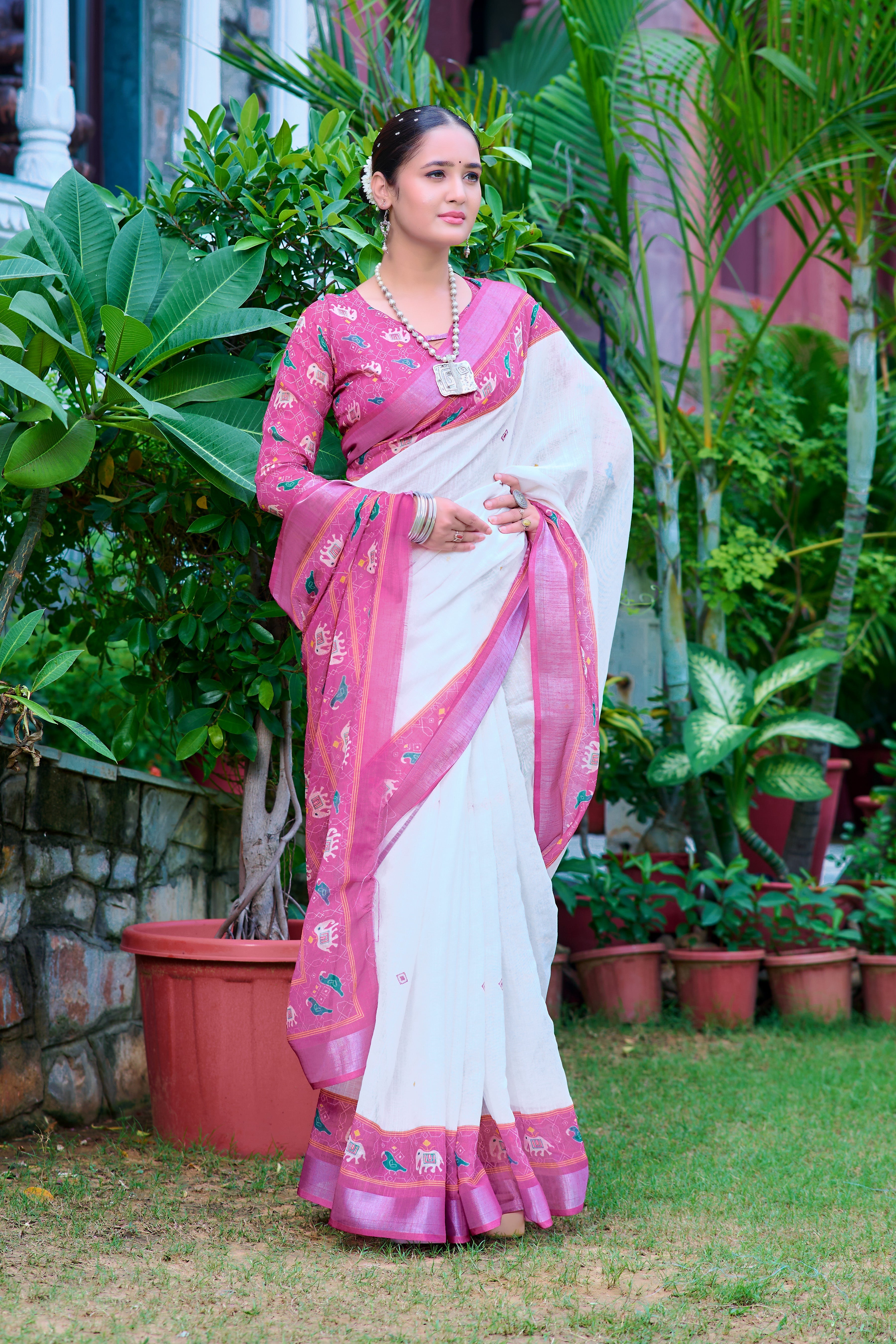 Women's Linen Cotton Traditional Saree