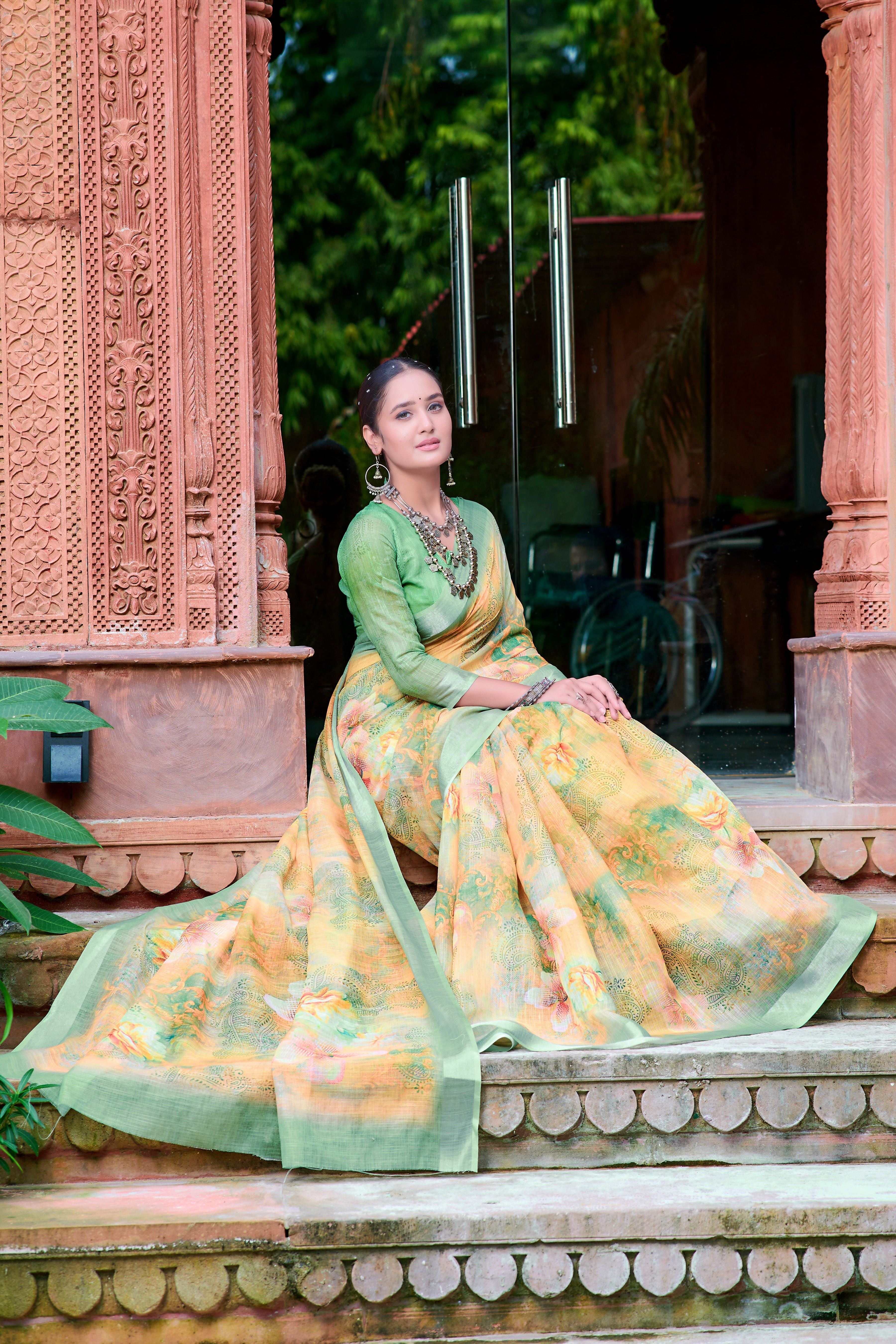 Women's Linen Cotton Traditional Saree