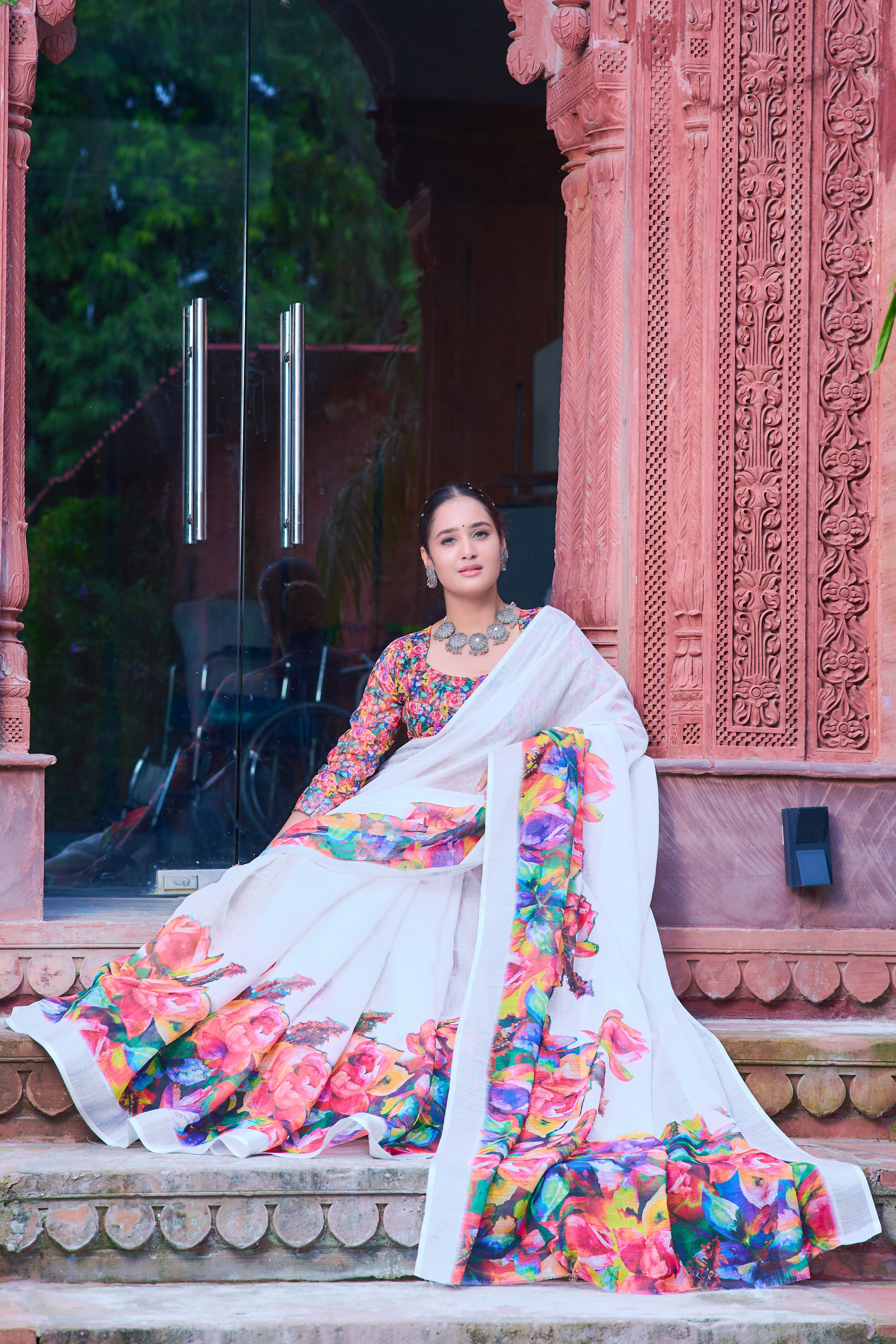 Women's Linen Cotton Traditional Saree