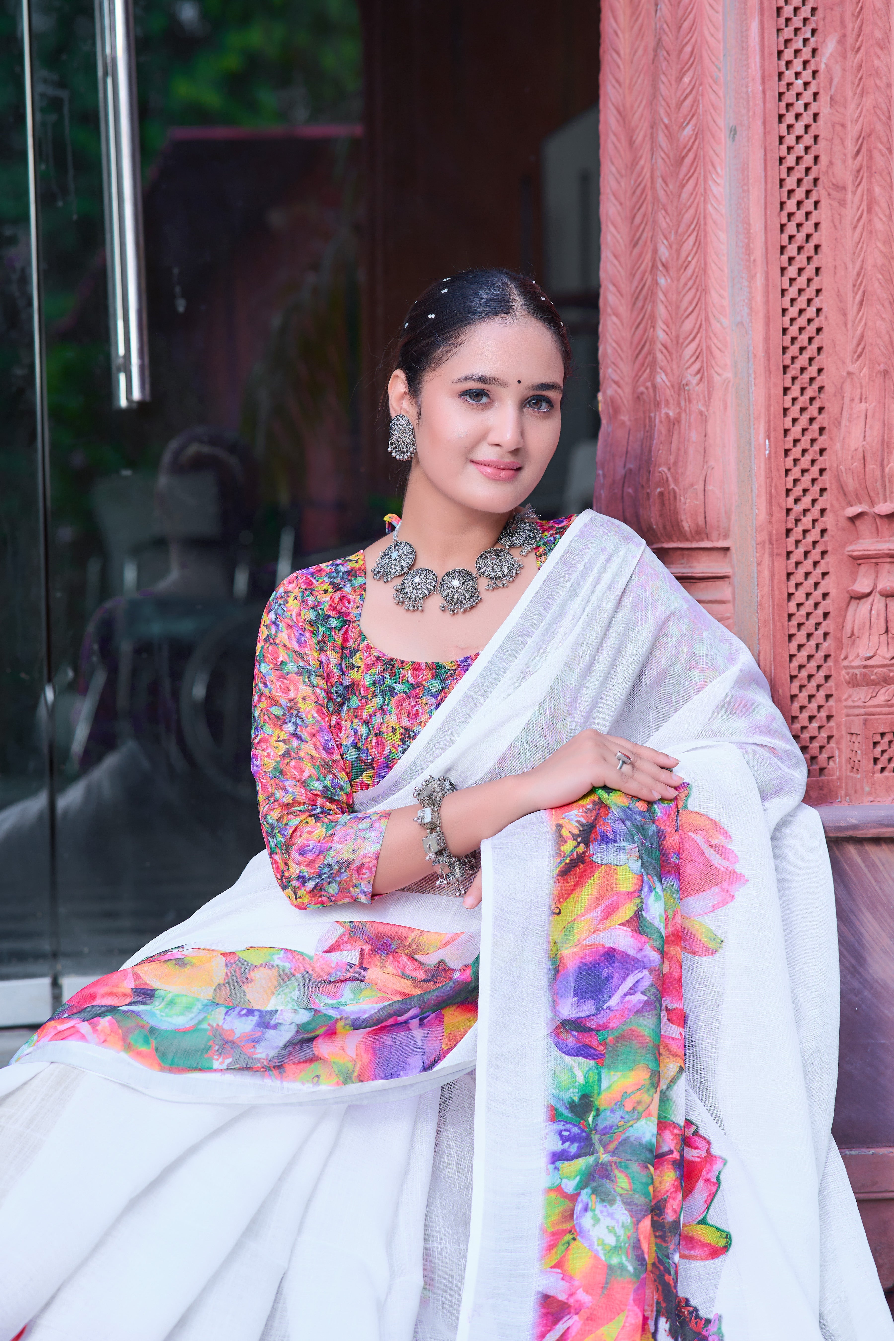 Women's Linen Cotton Traditional Saree