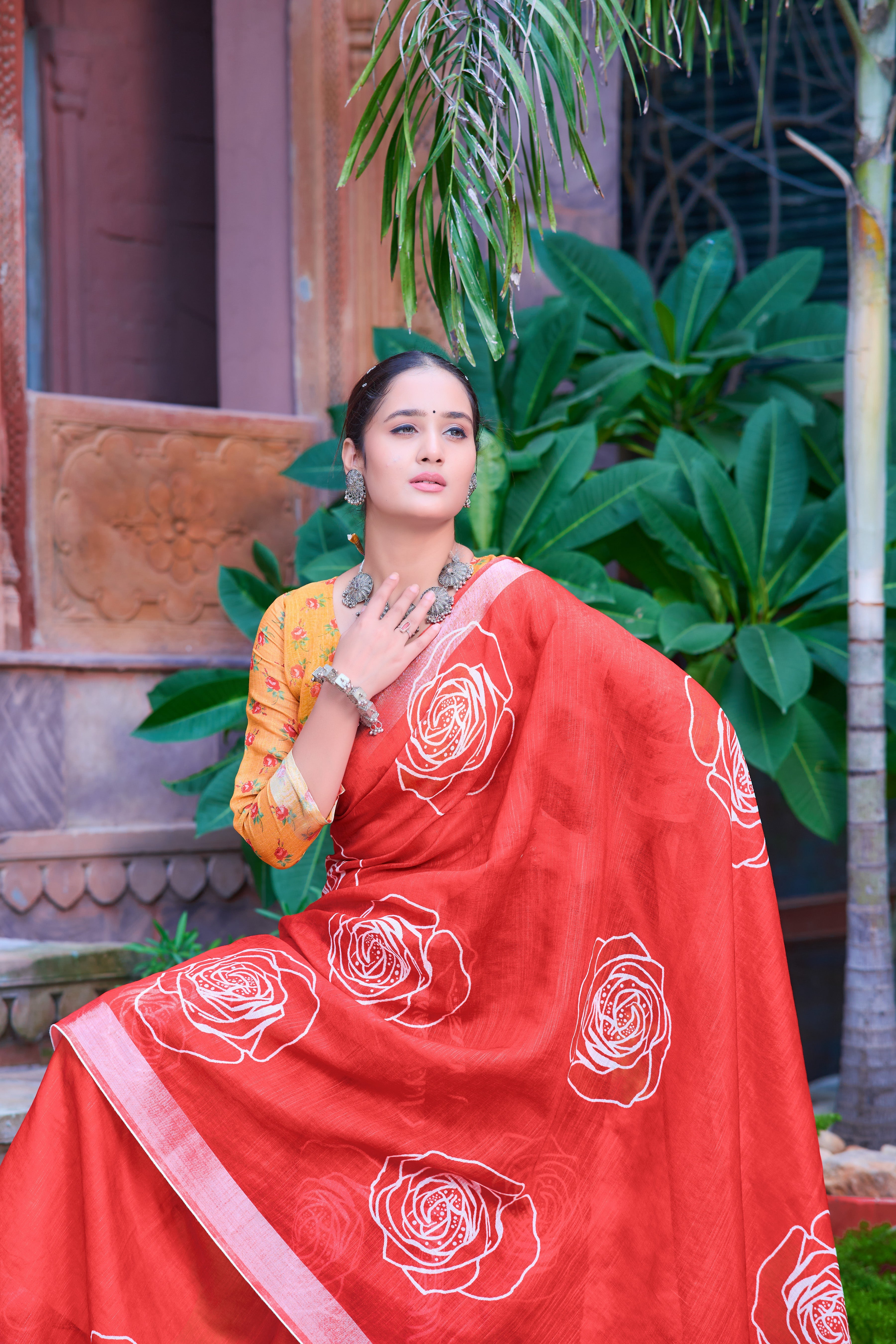 Women's Linen Cotton Traditional Saree