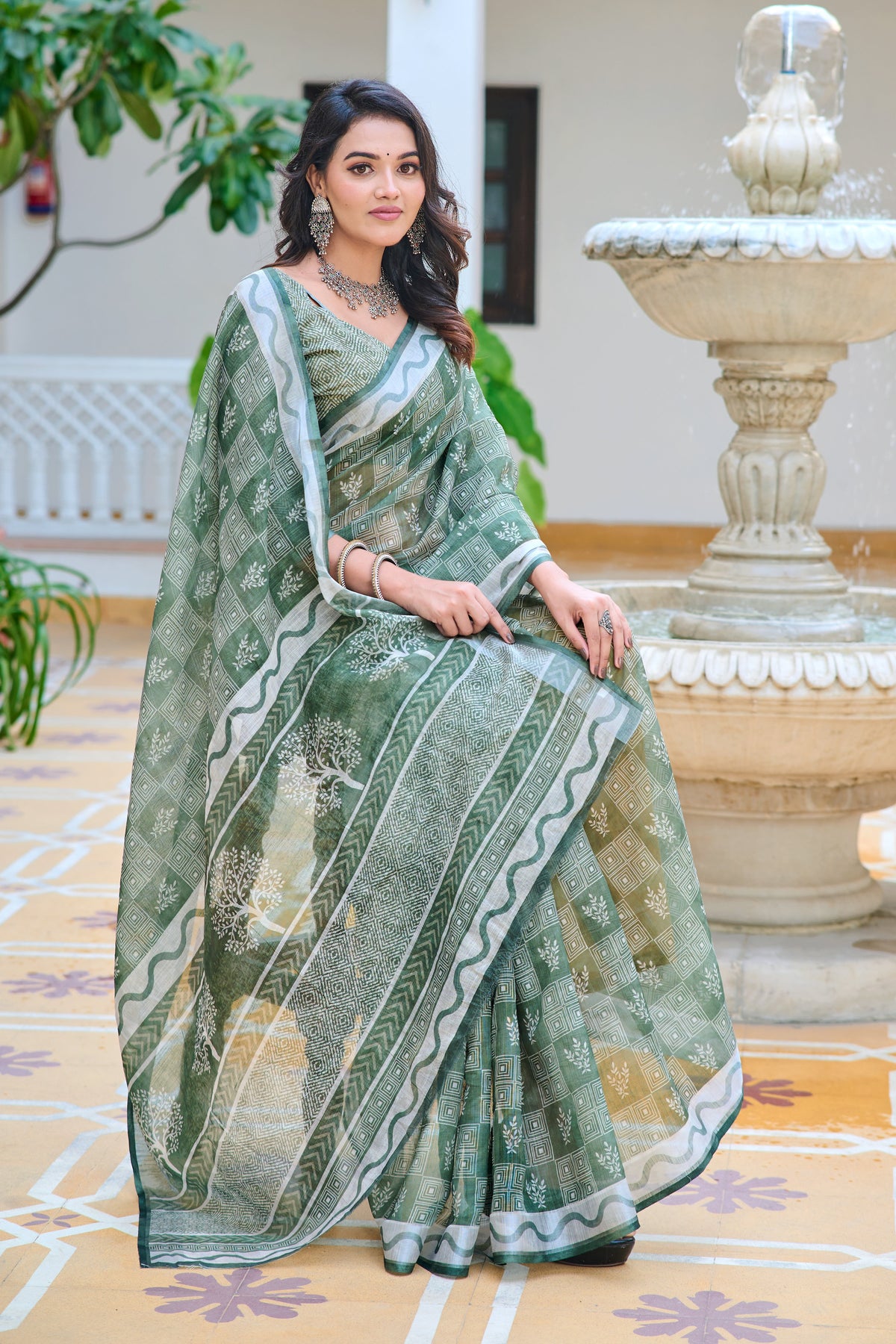 Women's Linen Cotton Traditional Saree