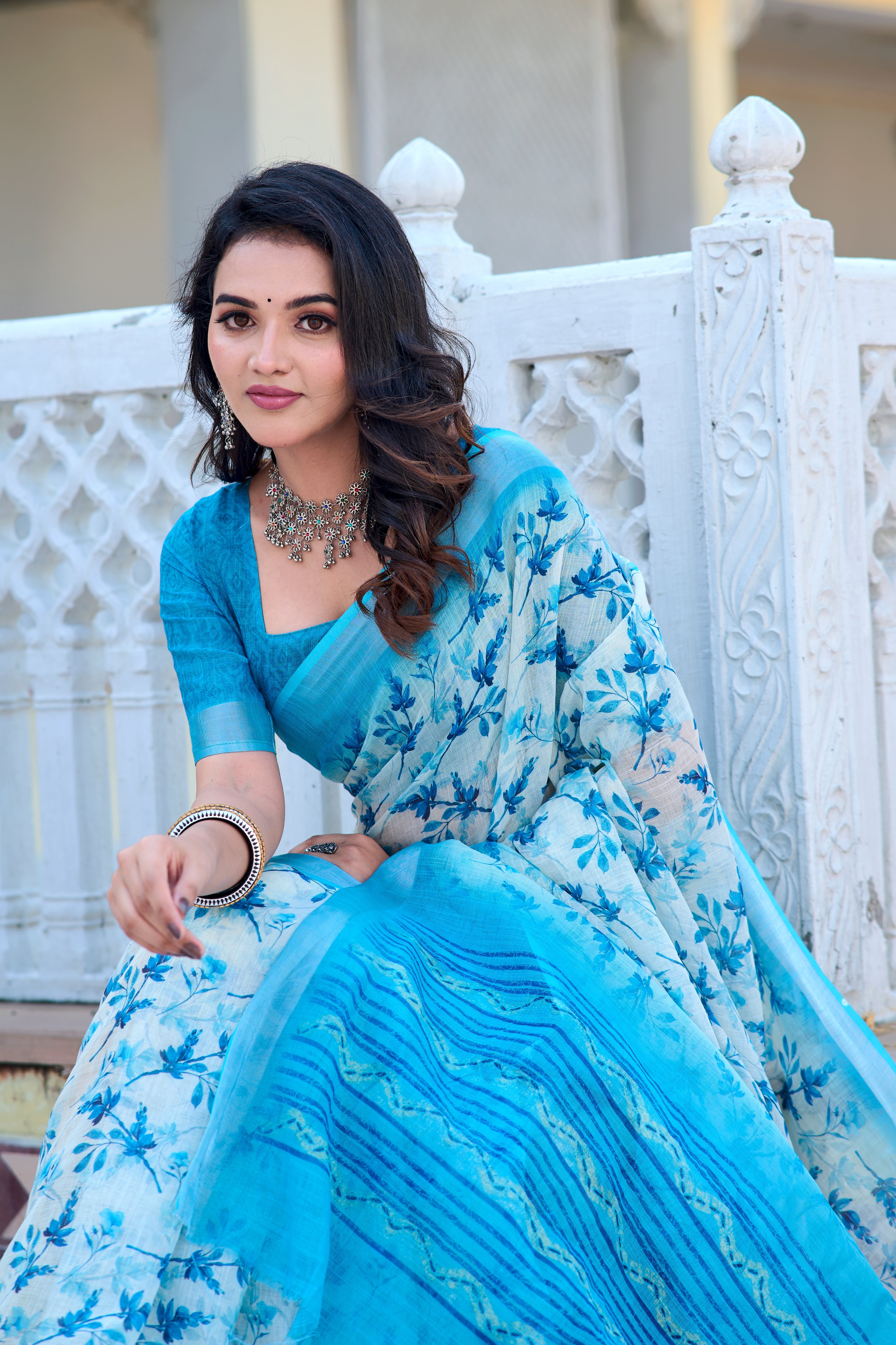 Women's Linen Cotton Traditional Saree