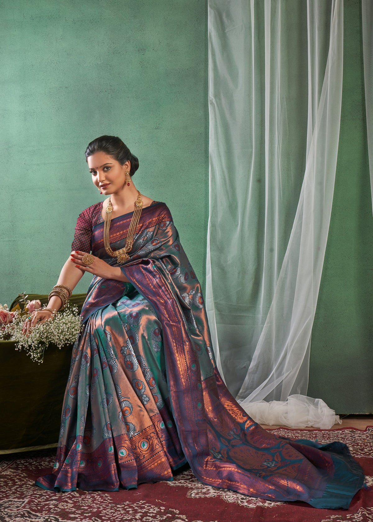 Women's Kanjivaram Banarasi Soft Silk Saree