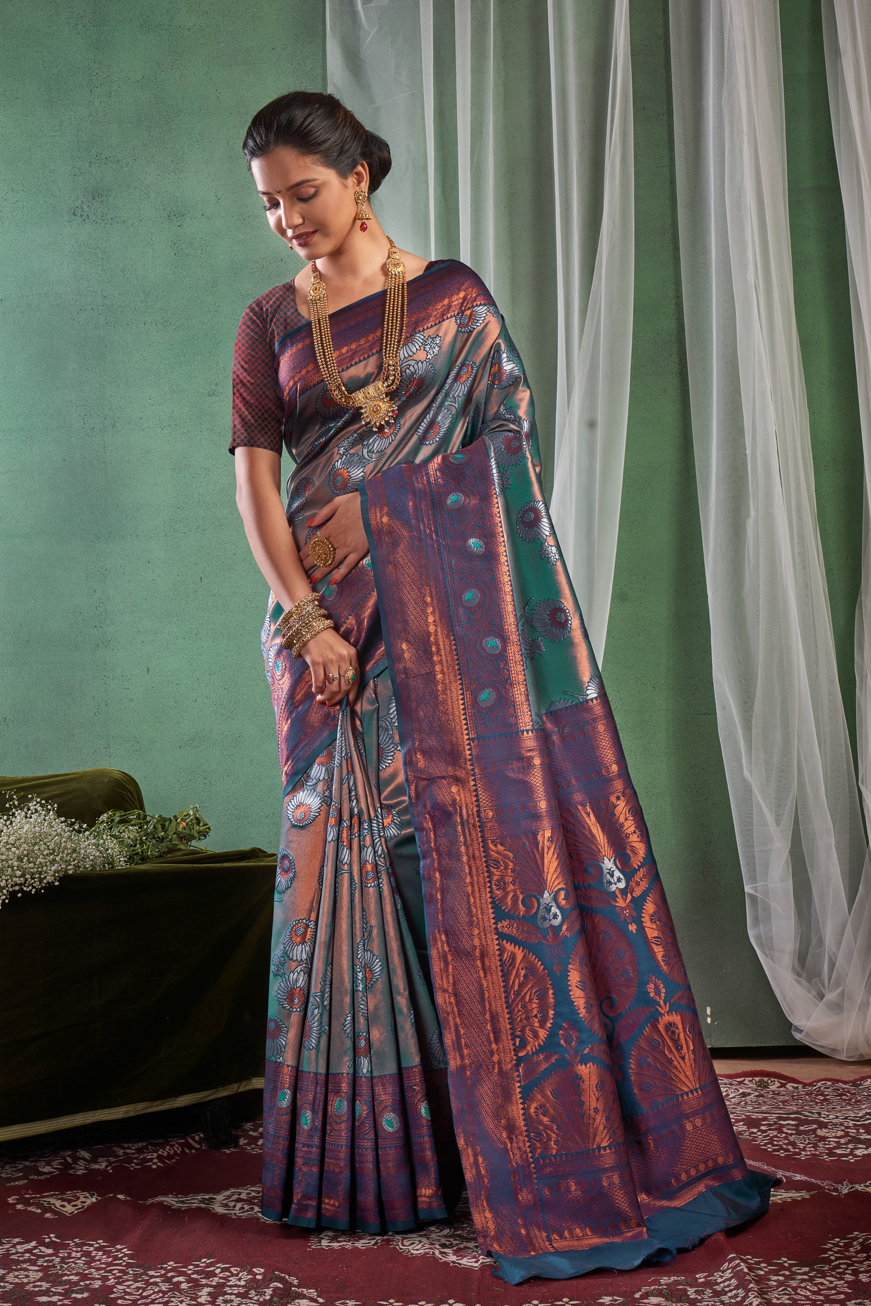 Women's Kanjivaram Banarasi Soft Silk Saree